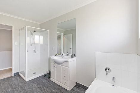 Photo of property in 34 Kotanui Avenue, Army Bay, Whangaparaoa, 0930