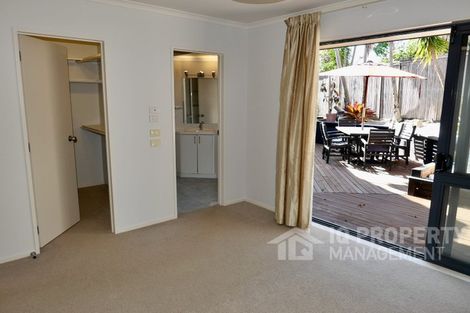 Photo of property in 11 Cognac Place, Henderson, Auckland, 0612