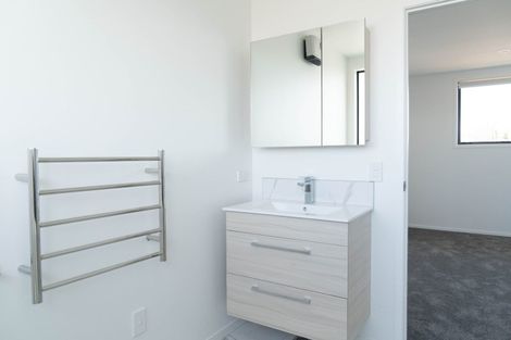 Photo of property in 6/19 Karamu Street, Te Atatu Peninsula, Auckland, 0610