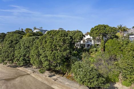 Photo of property in 155 Mellons Bay Road, Mellons Bay, Auckland, 2014