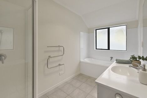 Photo of property in 7 Arrowsmith Drive, Clover Park, Auckland, 2019