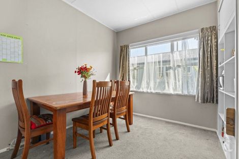 Photo of property in 72 Kent Street, Carterton, 5713