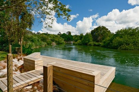 Photo of property in 40 Takinga Street, Mourea, Rotorua, 3074