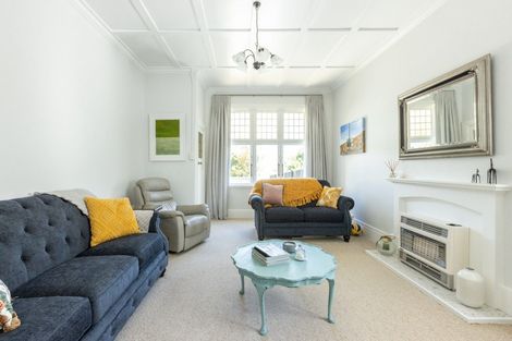 Photo of property in 20 Cameron Road, Bluff Hill, Napier, 4110