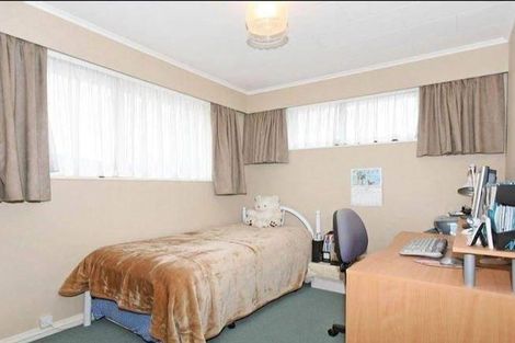 Photo of property in 2/964 High Street, Avalon, Lower Hutt, 5011