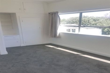 Photo of property in 52 Evans Road, Glen Eden, Auckland, 0602