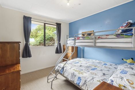 Photo of property in 25 Hookway Grove, Paraparaumu, 5032