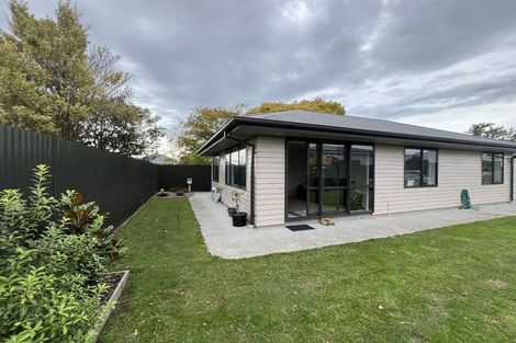 Photo of property in 2/141 Cuthberts Road, Aranui, Christchurch, 8061
