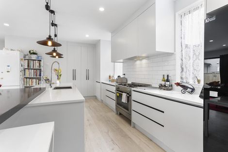 Photo of property in 127 Colonial Drive, Silverdale, 0932