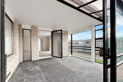 Photo of property in 5 Chertsey Court, Roslyn, Palmerston North, 4414