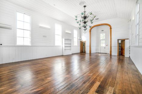 Photo of property in 75-77 Main Street, Reefton, 7830