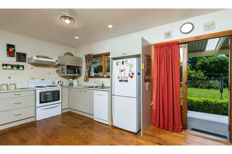 Photo of property in 168 Main Rd Spring Grove, Brightwater, Wakefield, 7095