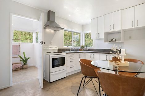 Photo of property in 2/110 Hillside Road, Glenfield, Auckland, 0627