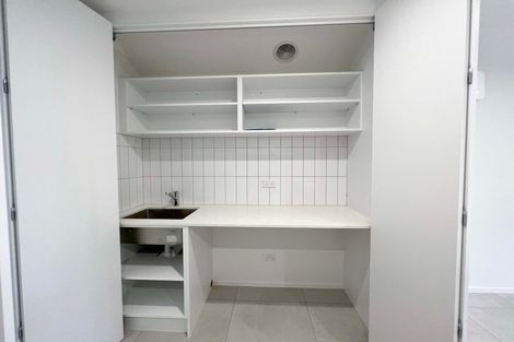 Photo of property in 15c Regia Close, Half Moon Bay, Auckland, 2012