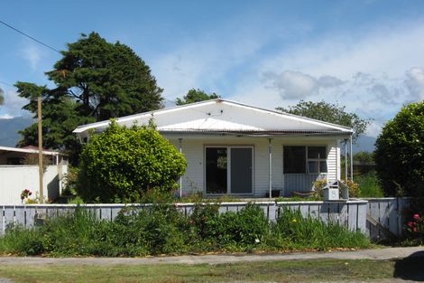 Photo of property in 8 Forbes Street, Westport, 7825