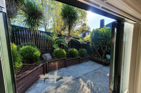 Photo of property in 52a Birdwood Road, Swanson, Auckland, 0612