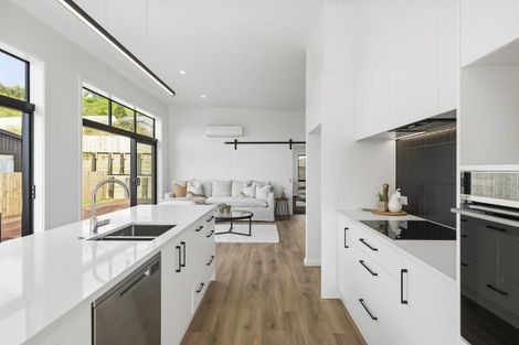 Photo of property in 10 Bob Carter Place, Welcome Bay, Tauranga, 3175