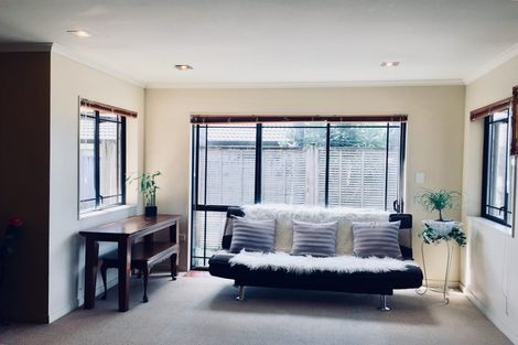 Photo of property in 410 East Tamaki Road, East Tamaki, Auckland, 2013