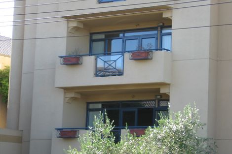 Photo of property in 2n/7-11 Bute Road, Browns Bay, Auckland, 0630