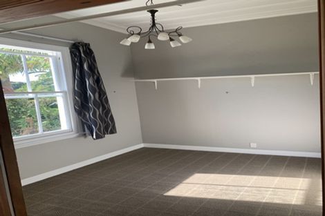 Photo of property in 6 William Bond Street, Stanley Point, Auckland, 0624