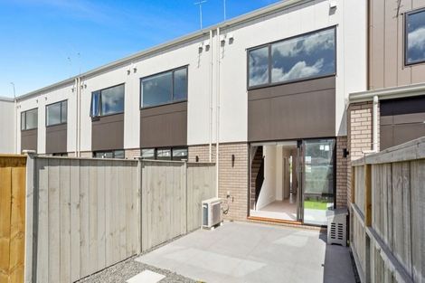 Photo of property in 45 Periko Way, Takanini, 2112