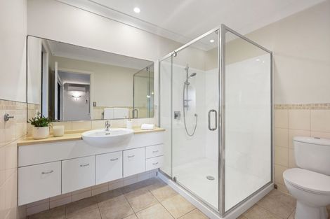 Photo of property in 2 Stonebridge Road, Temple View, Hamilton, 3289