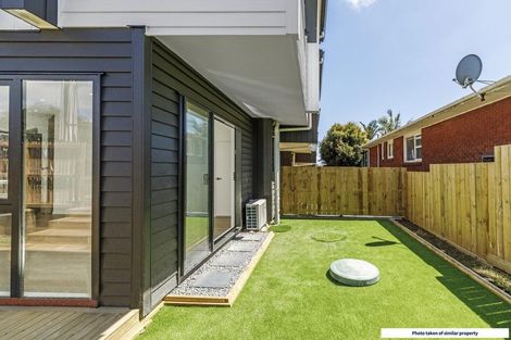 Photo of property in 5/145 Carlisle Road, Northcross, Auckland, 0632