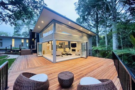 Photo of property in 18 Kereru Grove, Greenhithe, Auckland, 0632