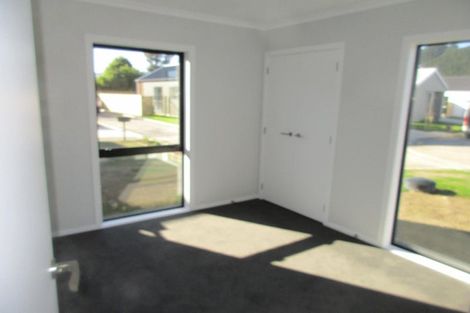 Photo of property in 30 Koru Loop, Paraparaumu, 5032