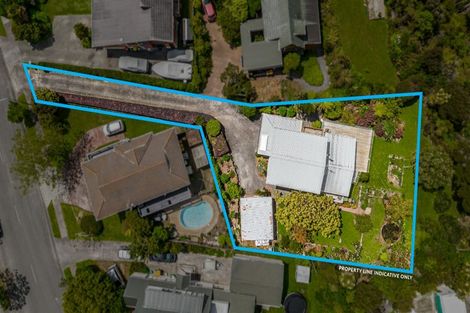 Photo of property in 143 West Harbour Drive, West Harbour, Auckland, 0618