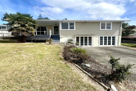 Photo of property in 5 Lex Avenue, Green Bay, Auckland, 0604