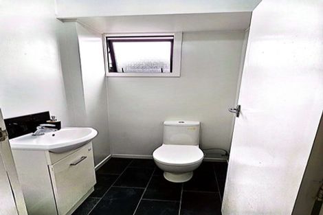 Photo of property in 36 Wanganui Road, Marton, 4710