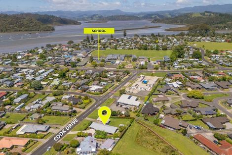 Photo of property in 8b Cook Drive, Whitianga, 3510