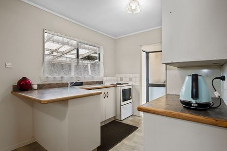 Photo of property in 33 Pohutukawa Drive, Owhata, Rotorua, 3010