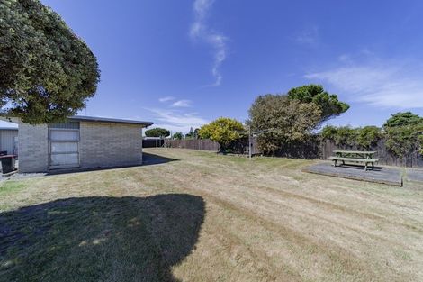 Photo of property in 1/382 Main Road North, Bay View, Napier, 4104