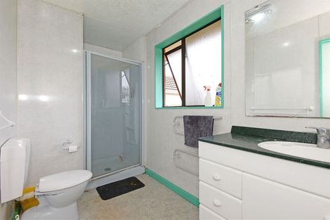 Photo of property in 64 Acacia Avenue, Upper Riccarton, Christchurch, 8041