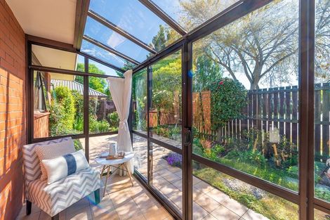 Photo of property in 2 Rubens Place, Burnside, Christchurch, 8053