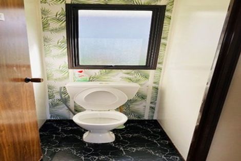 Photo of property in 1/233 Glengarry Road, Glen Eden, Auckland, 0602