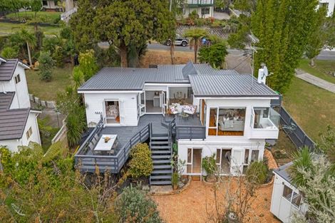 Photo of property in 27 Hebron Road, Waiake, Auckland, 0630