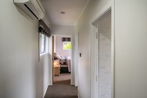 Photo of property in 2/11 Awarua Street, Elsdon, Porirua, 5022