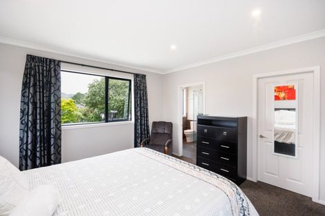 Photo of property in 18 Oak Crescent, Ashhurst, 4810