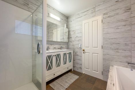 Photo of property in 101 Leighton Road, Whangamata, 3620