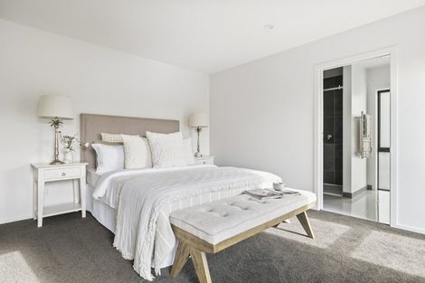 Photo of property in 10 Bob Carter Place, Welcome Bay, Tauranga, 3175