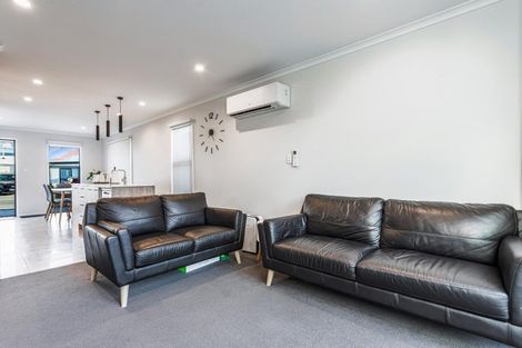 Photo of property in 16 Houhora Street, Westgate, Auckland, 0814