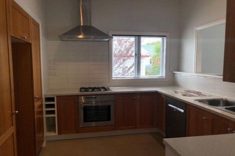 Photo of property in 25 Taupaki Road, Taupaki, Henderson, 0782