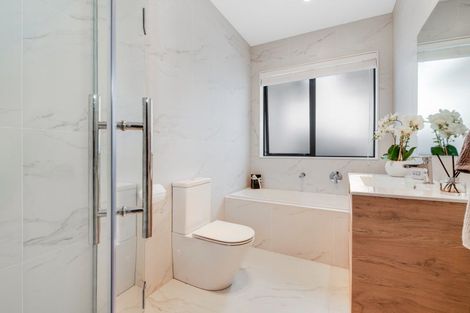 Photo of property in 22 Takurua Terrace, Orewa, 0931