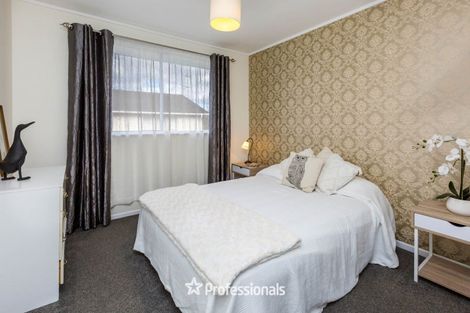 Photo of property in 2/16 Riverbank Street, Ebdentown, Upper Hutt, 5018