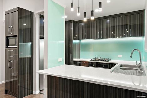 Photo of property in 64 Old Wairoa Road, Papakura, 2110