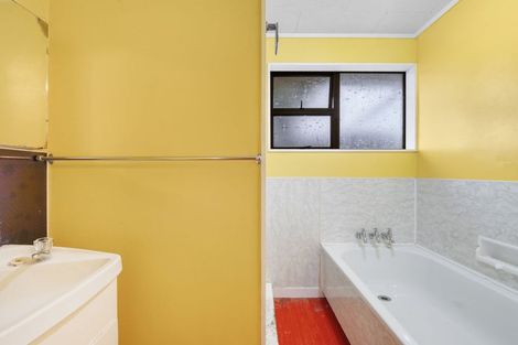 Photo of property in 65 Hinau Street, Castlecliff, Whanganui, 4501