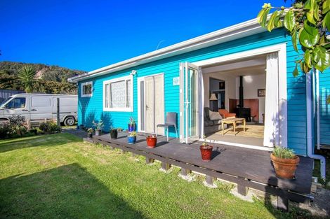 Photo of property in 2 Curtis Street, Hector, 7822